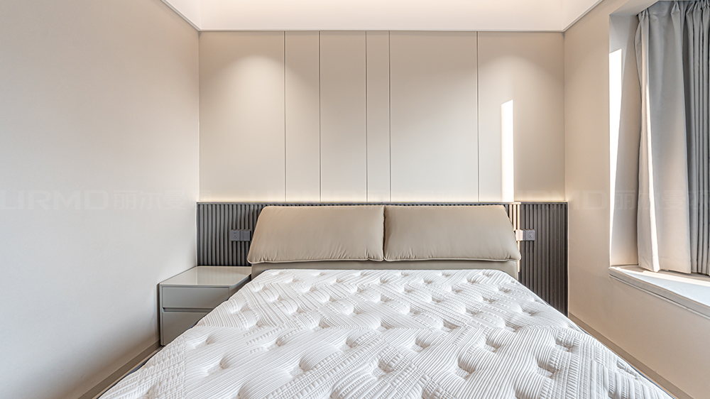 現(xiàn)代輕奢風(fēng)-招商雍山湖